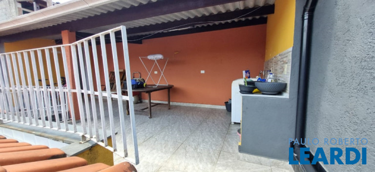 Imagem Casa com 4 Quartos à Venda, 117 m² em Vila Alzira - Santo André