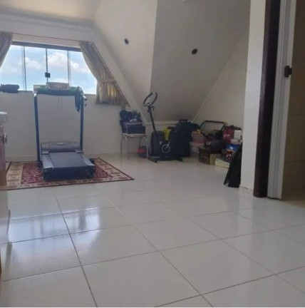 Imagem Casa com 3 Quartos à Venda, 123 m² em Capão Raso - Curitiba