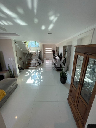 Imagem Imóvel com 3 Quartos à Venda, 450 m² em Nonoai - Porto Alegre Imagem Imóvel com 3 Quartos à Venda, 450 m² em Nonoai - Porto Alegre