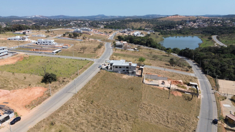 Imagem Terreno à Venda, 1.000 m² em Contagem Imagem Terreno à Venda, 1.000 m² em Contagem