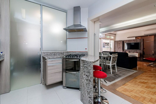 Imagem Apartamento com 3 Quartos à Venda, 110 m² em Moinhos De Vento - Porto Alegre