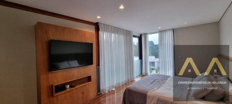 Imagem Casa com 4 Quartos à Venda, 340 m² em Tamboré - Santana De Parnaíba Imagem Casa com 4 Quartos à Venda, 340 m² em Tamboré - Santana De Parnaíba