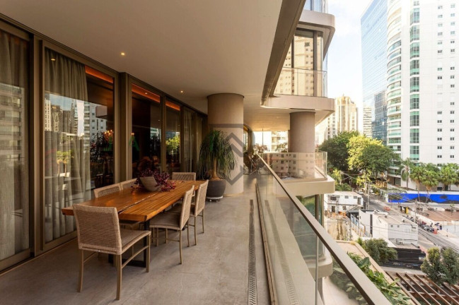 Apartamento com 4 Quartos à Venda, 570 m² em Itaim Bibi - São Paulo