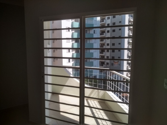 Apartamento com 2 Quartos à Venda,  em Bauru