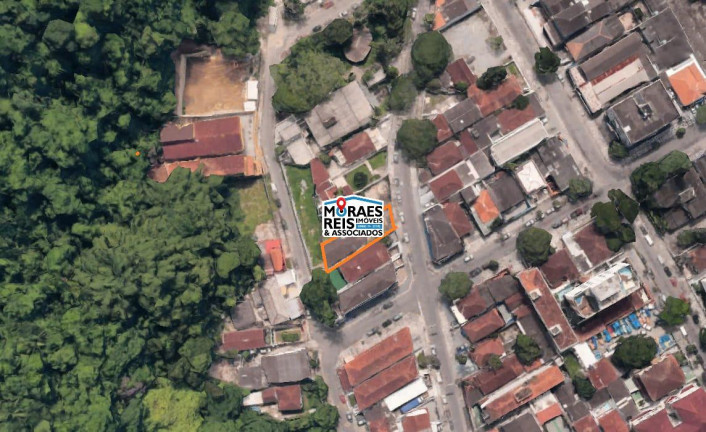 Terreno à Venda, 317 m² em Pitangueiras - Guarujá