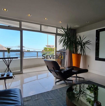 Imagem Apartamento com 4 Quartos à Venda, 220 m² em Ingá - Niterói