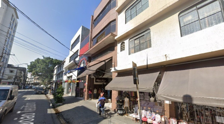 Sala Comercial à Venda, 1.200 m² em Brás - São Paulo