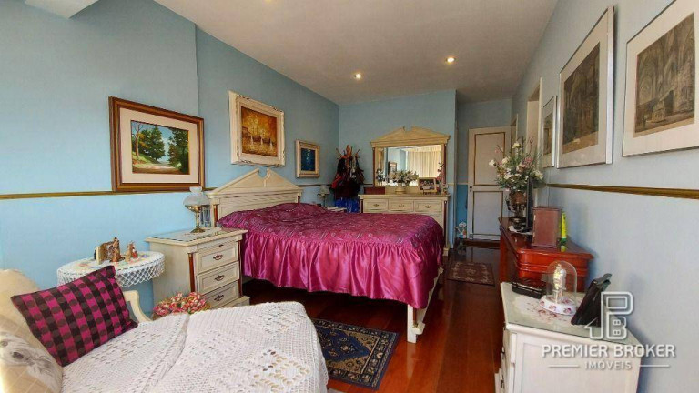Imagem Cobertura com 2 Quartos à Venda, 156 m² em Várzea - Teresópolis