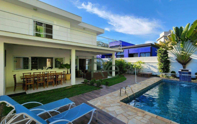 Casa com 4 Quartos à Venda, 398 m² em Golf Village - Carapicuíba