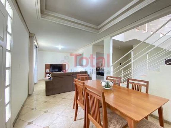 Imagem Casa com 3 Quartos à Venda, 204 m² em Iguaçu - Ipatinga Imagem Casa com 3 Quartos à Venda, 204 m² em Iguaçu - Ipatinga