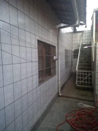 Casa com 4 Quartos para Alugar, 185 m² em Tupi - Praia Grande