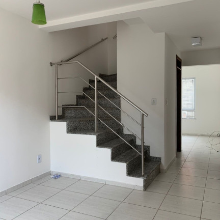 Imagem Casa com 3 Quartos para Alugar, 160 m² em Mangabeira - Feira De Santana Imagem Casa com 3 Quartos para Alugar, 160 m² em Mangabeira - Feira De Santana
