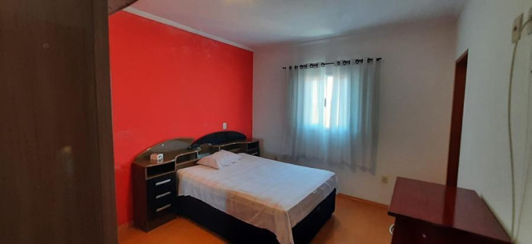 Imagem Casa com 4 Quartos à Venda, 235 m² em Jardim Paraventi - Guarulhos