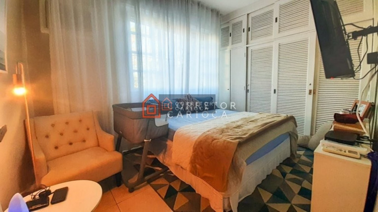 Imagem Apartamento com 2 Quartos à Venda, 120 m² em Cosme Velho - Rio De Janeiro Imagem Apartamento com 2 Quartos à Venda, 120 m² em Cosme Velho - Rio De Janeiro