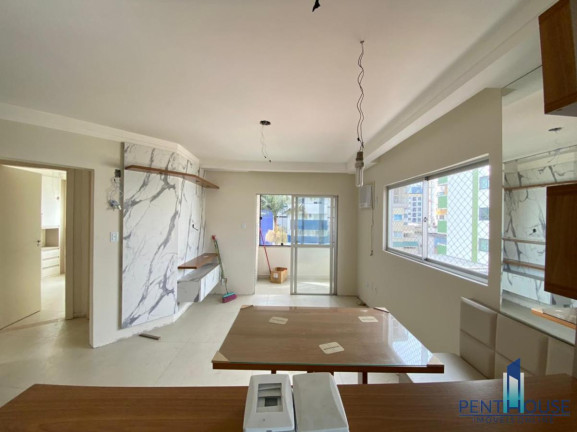 Imagem Apartamento com 2 Quartos à Venda, 60 m² em Centro - Balneário Camboriú