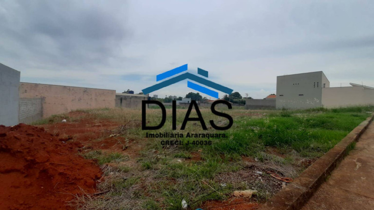 Terreno à Venda, 396 m² em Vila José Bonifácio - Araraquara