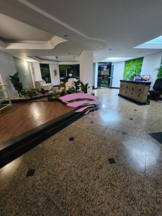 Imagem Imóvel com 4 Quartos à Venda, 181 m² em Centro - Balneário Camboriú Imagem Imóvel com 4 Quartos à Venda, 181 m² em Centro - Balneário Camboriú