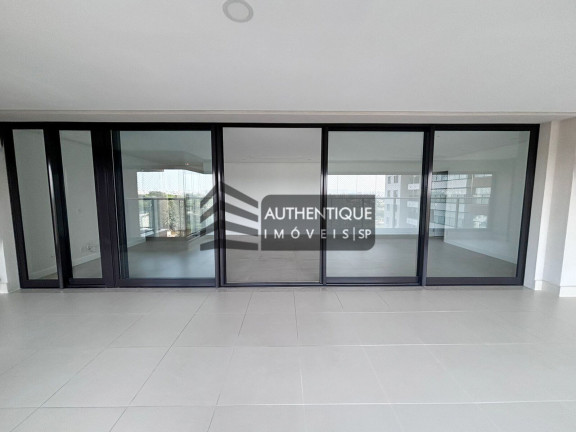 Apartamento com 3 Quartos à Venda, 195 m² em Morumbi - São Paulo