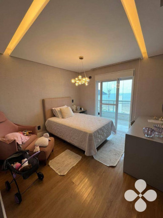 Imagem Imóvel com 4 Quartos à Venda, 250 m² em Canto Do Forte - Praia Grande Imagem Imóvel com 4 Quartos à Venda, 250 m² em Canto Do Forte - Praia Grande
