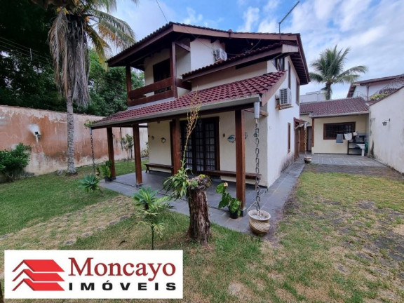 Sobrado com 5 Quartos à Venda, 387 m² em Balneário Califórnia - Caraguatatuba