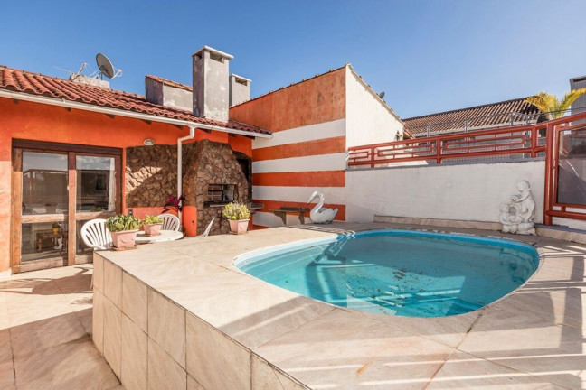 Imagem Imóvel com 3 Quartos à Venda, 157 m² em Jardim Itu - Porto Alegre Imagem Imóvel com 3 Quartos à Venda, 157 m² em Jardim Itu - Porto Alegre