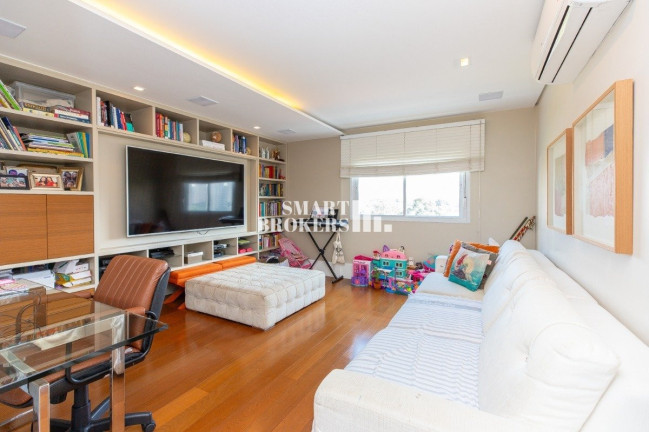 Imagem Apartamento com 4 Quartos à Venda, 251 m² em Campo Belo - São Paulo