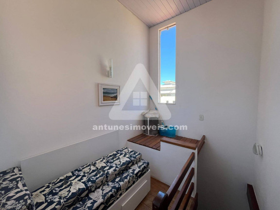 Imagem Casa com 6 Quartos à Venda, 200 m² em Cabo Frio