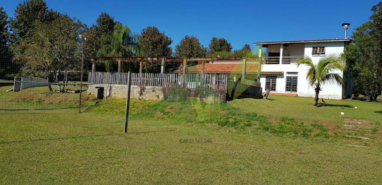 Imagem Chácara com 8 Quartos à Venda, 20.000 m² em Represa - Piracaia Imagem Chácara com 8 Quartos à Venda, 20.000 m² em Represa - Piracaia