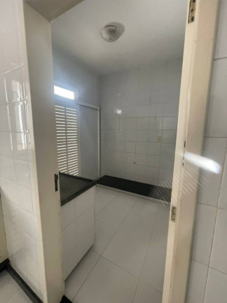 Imagem Casa com 5 Quartos à Venda, 350 m² em Atalaia - Aracaju Imagem Casa com 5 Quartos à Venda, 350 m² em Atalaia - Aracaju