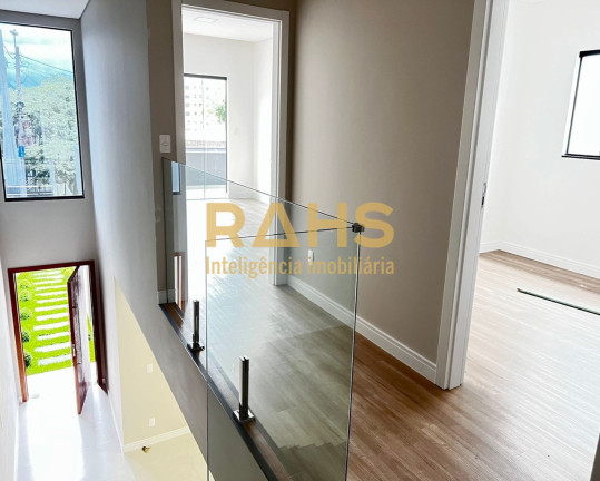 Imagem Casa com 3 Quartos à Venda, 160 m² em Saguaçu - Joinville