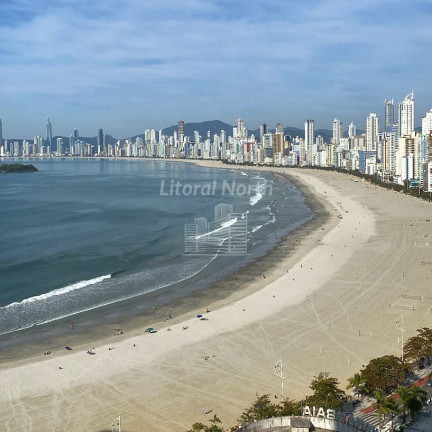Foto do imóvel Apartamento com 4 Quartos à Venda, 151 m² em Pioneiros - Balneário Camboriú