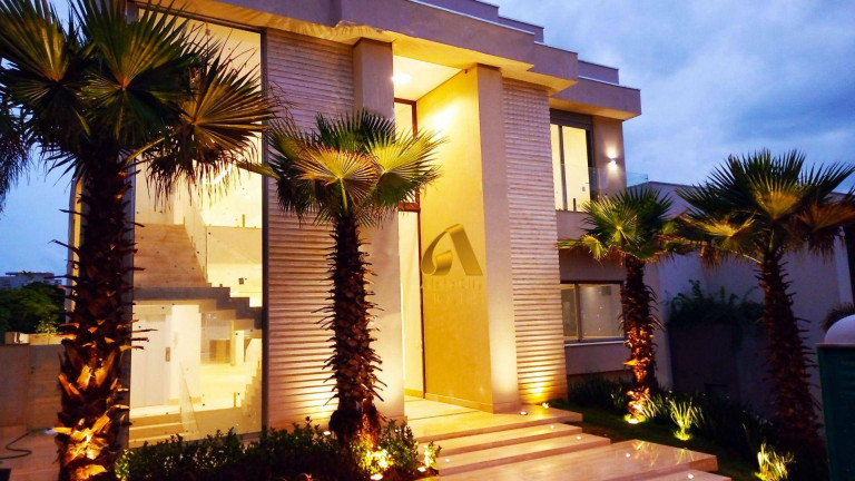 Imagem Casa com 4 Quartos à Venda, 995 m² em Alphaville - Barueri Imagem Casa com 4 Quartos à Venda, 995 m² em Alphaville - Barueri