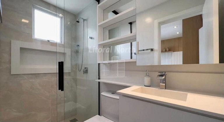 Imagem Apartamento com 4 Quartos à Venda, 151 m² em Barra Sul - Balneário Camboriú Imagem Apartamento com 4 Quartos à Venda, 151 m² em Barra Sul - Balneário Camboriú