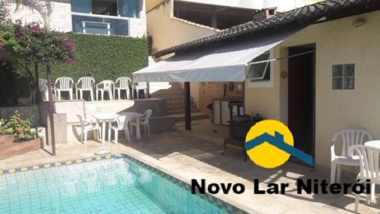 Imagem Casa com 3 Quartos à Venda, 240 m² em Itaipu - Niterói