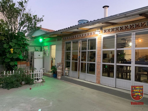 Casa com 5 Quartos à Venda, 578 m² em Coloninha - Florianópolis