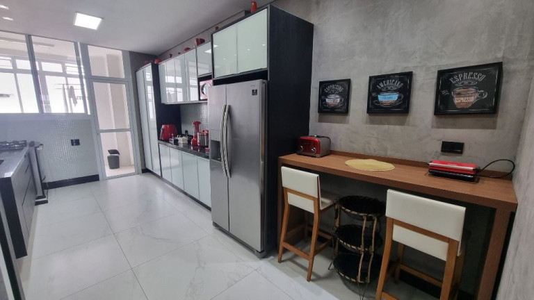 Imagem Apartamento com 4 Quartos à Venda, 190 m² em Pitangueiras - Guarujá Imagem Apartamento com 4 Quartos à Venda, 190 m² em Pitangueiras - Guarujá