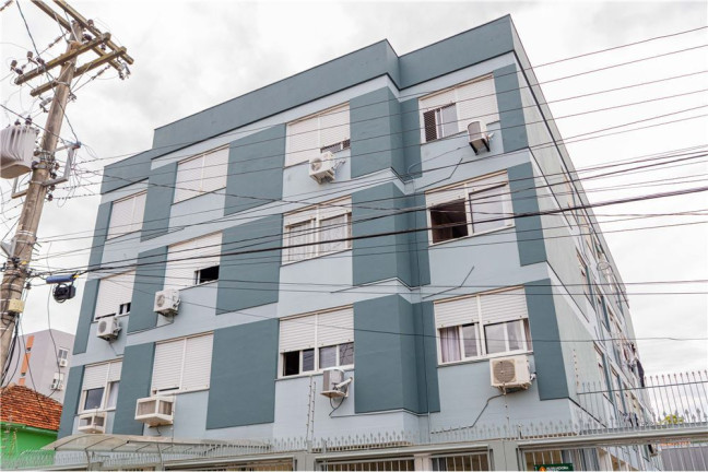 Imóvel com 3 Quartos à Venda,  em Jardim Itu - Porto Alegre