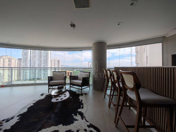 Imagem Apartamento com 4 Quartos à Venda, 261 m² em Alphaville Empresarial - Barueri