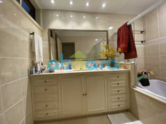 Imagem Apartamento com 4 Quartos à Venda, 280 m² em Copacabana - Rio De Janeiro Imagem Apartamento com 4 Quartos à Venda, 280 m² em Copacabana - Rio De Janeiro