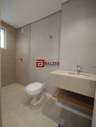 Imagem Apartamento com 2 Quartos à Venda, 100 m² em Centro - Florianópolis Imagem Apartamento com 2 Quartos à Venda, 100 m² em Centro - Florianópolis