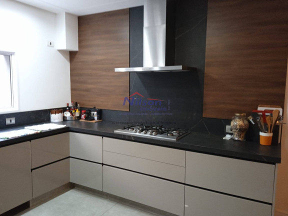 Imagem Casa com 4 Quartos para Alugar, 650 m² em Vila Rosália - Guarulhos