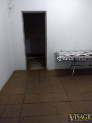Imagem Casa com 4 Quartos à Venda,  em Parque Santo Antônio - Jacareí