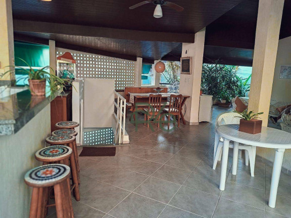 Imagem Casa com 3 Quartos à Venda, 300 m² em Praia Do Jardim - Angra Dos Reis Imagem Casa com 3 Quartos à Venda, 300 m² em Praia Do Jardim - Angra Dos Reis