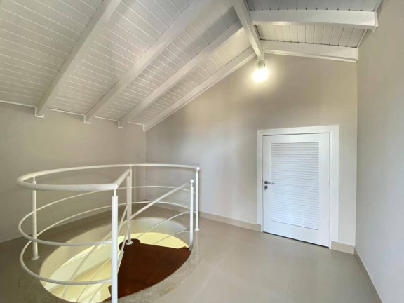 Imagem Casa de Condomínio com 3 Quartos à Venda, 337 m² em Bombinhas - Bombinhas Imagem Casa de Condomínio com 3 Quartos à Venda, 337 m² em Bombinhas - Bombinhas
