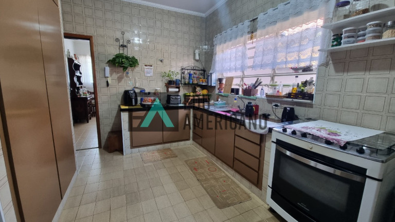 Imagem Casa com 5 Quartos à Venda, 270 m² em Centro - Atibaia