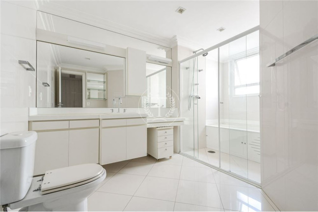 Imagem Apartamento com 3 Quartos à Venda, 235 m² em Brooklin Novo - São Paulo