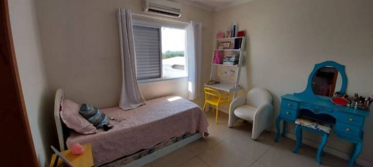Imagem Casa com 3 Quartos à Venda, 200 m² em Piracangaguá - Taubaté Imagem Casa com 3 Quartos à Venda, 200 m² em Piracangaguá - Taubaté