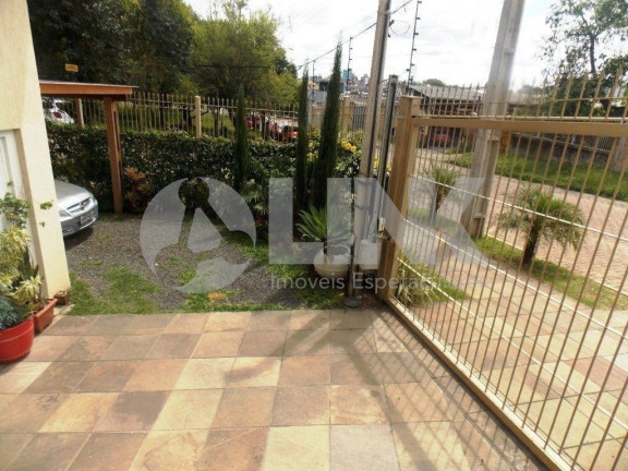 Imagem Casa com 3 Quartos à Venda, 183 m² em Jardim Itu - Porto Alegre Imagem Casa com 3 Quartos à Venda, 183 m² em Jardim Itu - Porto Alegre