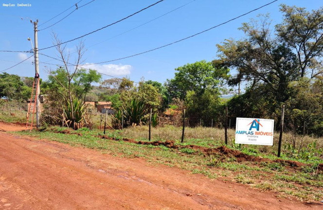 Imagem Terreno à Venda, 300 m² em Paraíso - Mateus Leme Imagem Terreno à Venda, 300 m² em Paraíso - Mateus Leme