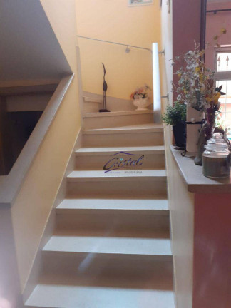 Imagem Casa com 3 Quartos à Venda, 180 m² em Mirandópolis - São Paulo